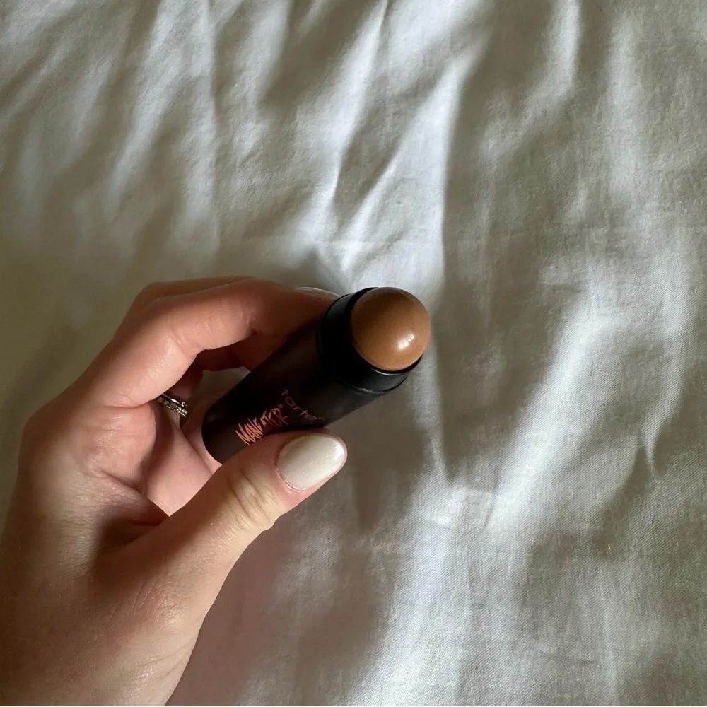 Maneater Tarte Silk Stick
